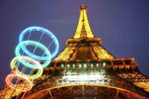 Musica: l'omaggio di Parigi