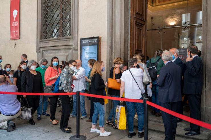 Agli Uffizi si entrerà con lo smartphone