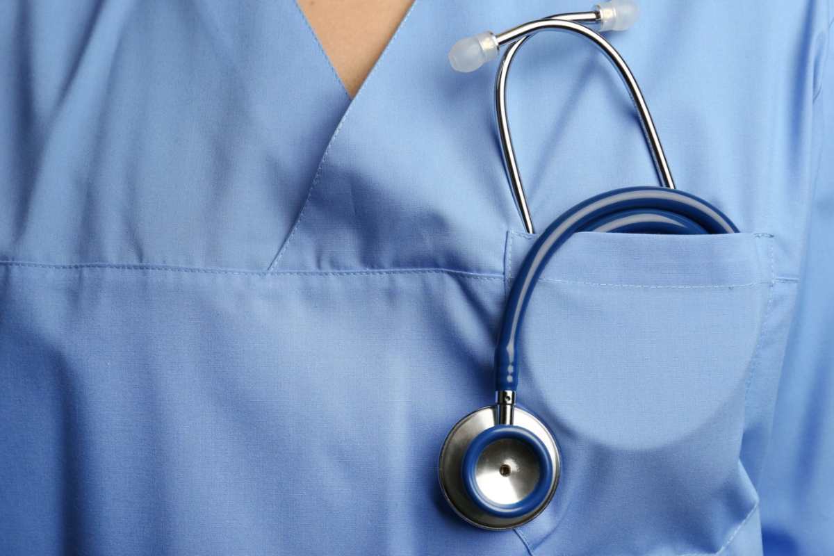 carenza infermieri ospedale estate 