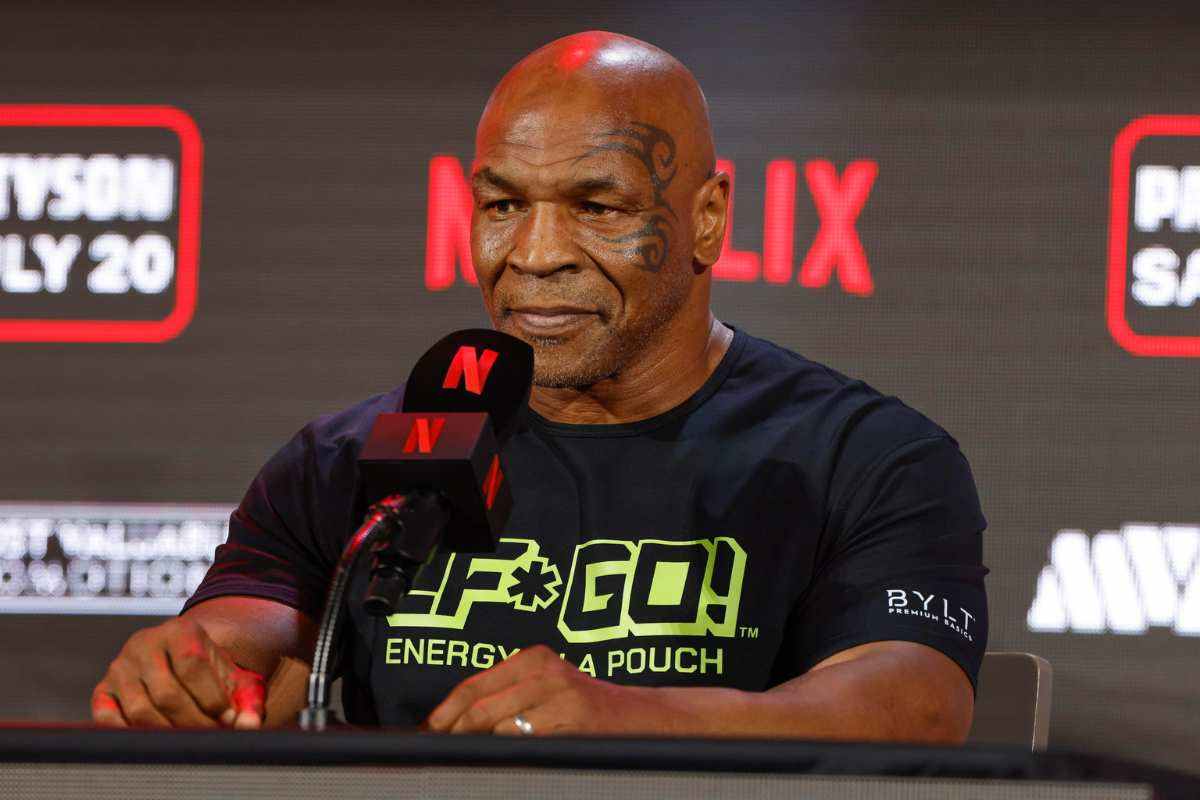 mike tyson jake paul match rinviato 