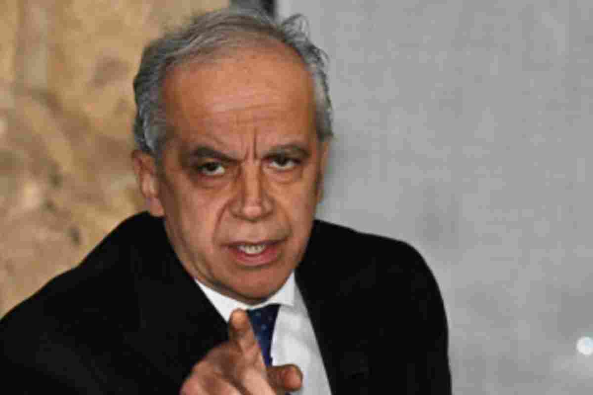 Piantedosi e l'attualità politica
