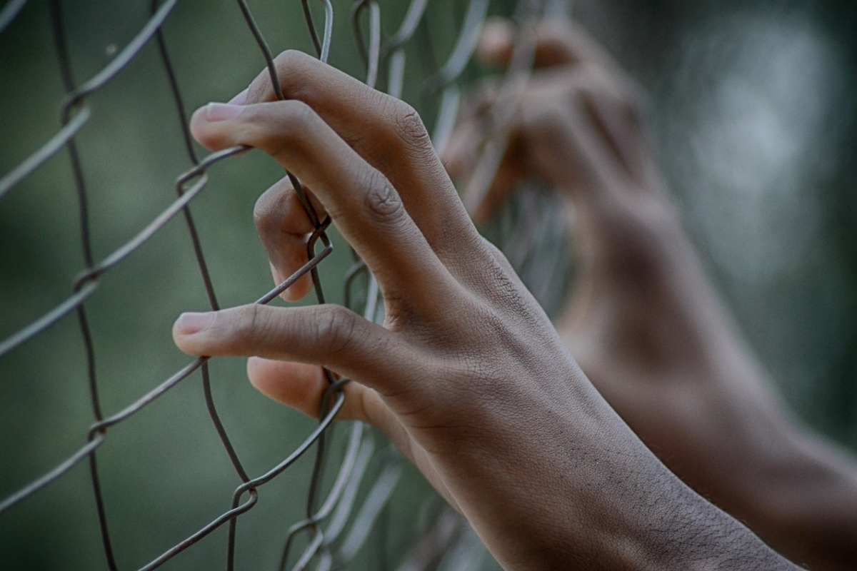 Vota per le Europee e si dà alla fuga: detenuto sfrutta così le elezioni
