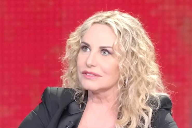Antonella Clerici, laurea e primi passi in tv