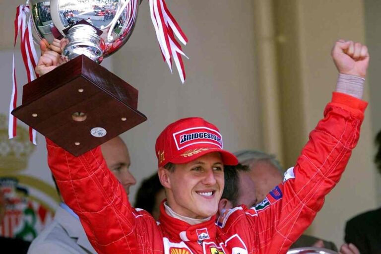 Aveva foto di Schumacher dopo l’incidente: così ha estorto 15 milioni