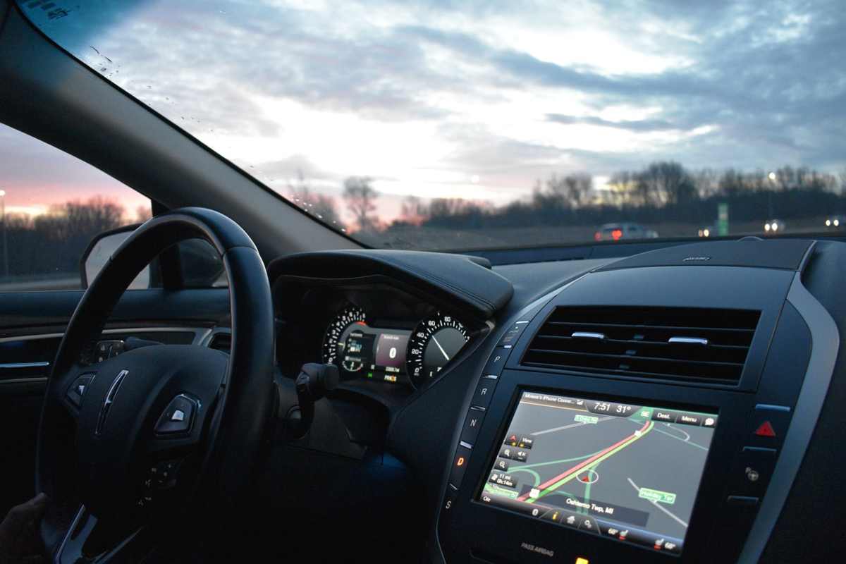 Padre segue il segnale gps delle figlie: un dramma senza fine