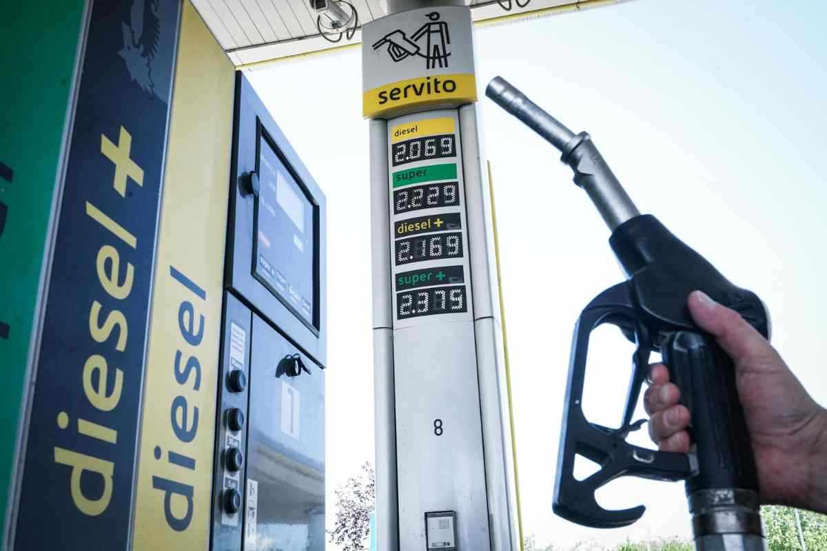 prezzi benzina carburanti