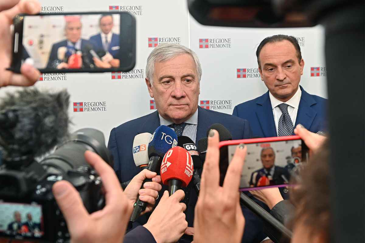 Unifil, la rabbia di Antonio Tajani: "I soldati italiani in Libano non si toccano, non sono Hezbollah"