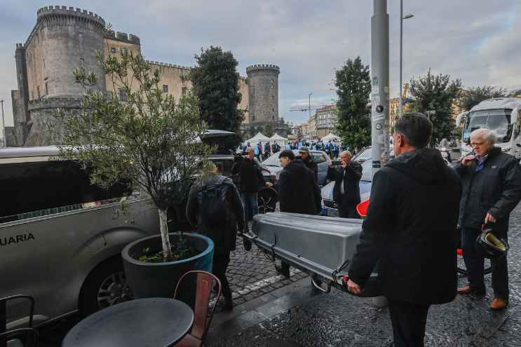 Indagini sulla morte di Emanuela Chirilli a Napoli