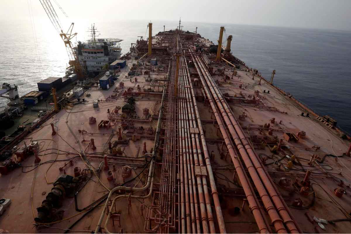 Petroliera