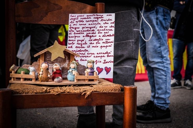 La lettera di una figlia al padre che rischia il licenziamento a Pomigliano D'Arco