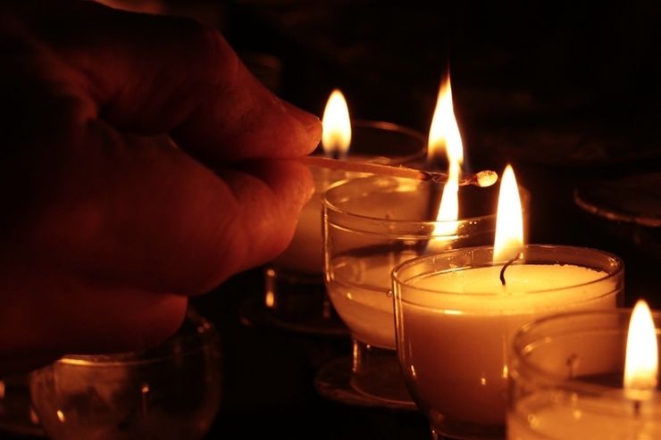 Festa della Candelora, la benedizione delle candele in chiesa