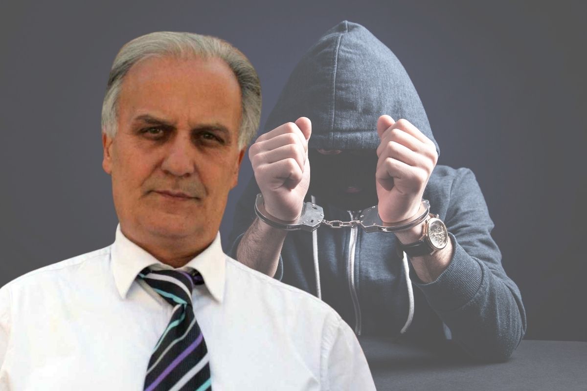 Sullo sfondo un giovane in manette, in primo piano il presidente dell'Anp Lazio Mario Rusconi