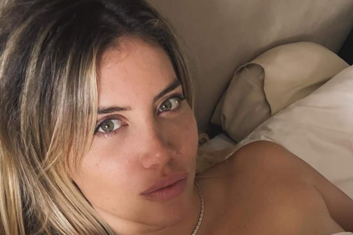 Wanda Nara in posa per l'obiettivo