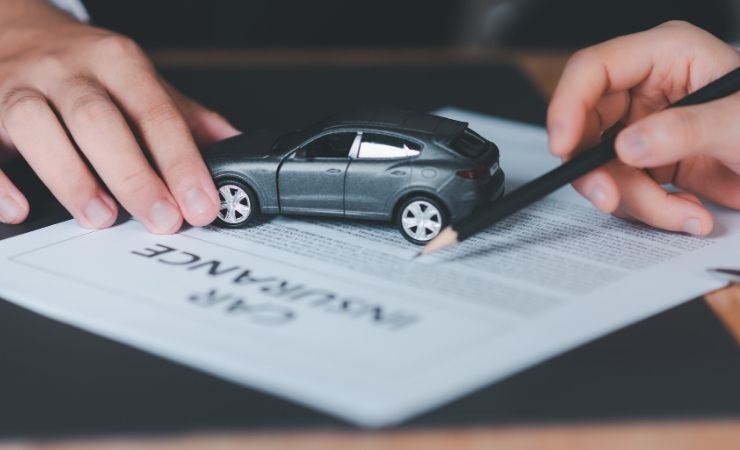 Auto contratto assicurazione