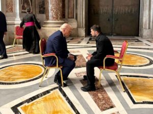Il faccia a faccia tra Zelensky e Trump nella Basilica di San Pietro