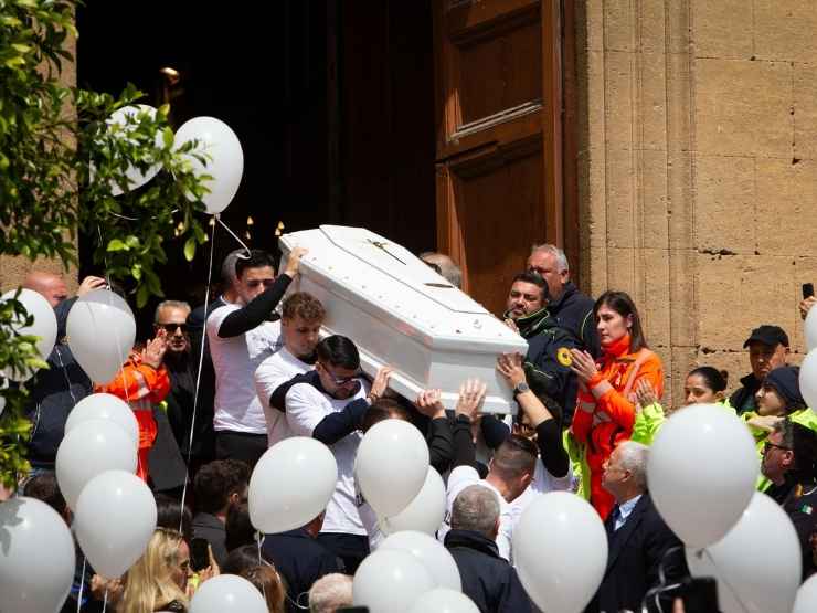Funerali Sara