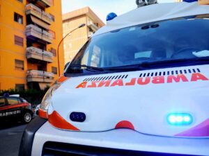 25 aprile, auto sulla folla in provincia di Chieti