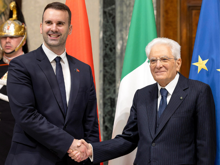 Il presidente della Repubblica ha incontrato il premier del Montenegro Il monito di Mattarella al governo e al Parlamento sulla legge Morandi