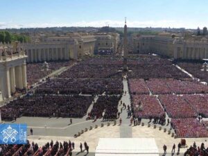 Funerali di Papa Francesco, piazza San Pietro gremita