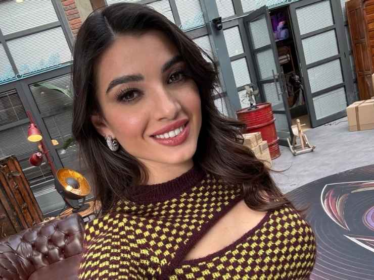 Rebecca Staffelli nel backstage del GF