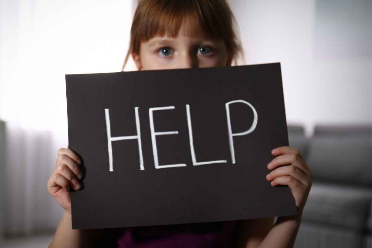 “Riconosci la mia maglia? Aiutami”: online il progetto per rintracciare i bambini vittime di abusi “Riconosci la mia maglia? Aiutami”: online il progetto per rintracciare i bambini vittime di abusi