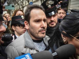 Andrea Sempio parla ai giornalisti