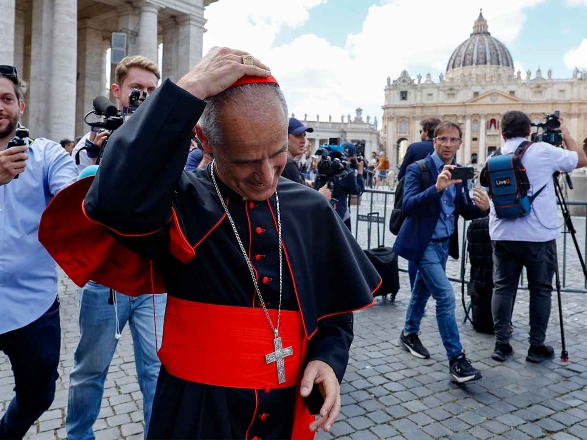 È il giorno del conclave, quando ci sarà la prima fumata: il blackout cellulare totale nell’area di San Pietro È il giorno del conclave, quando ci sarà la prima fumata: il blackout cellulare totale nell’area di San Pietro