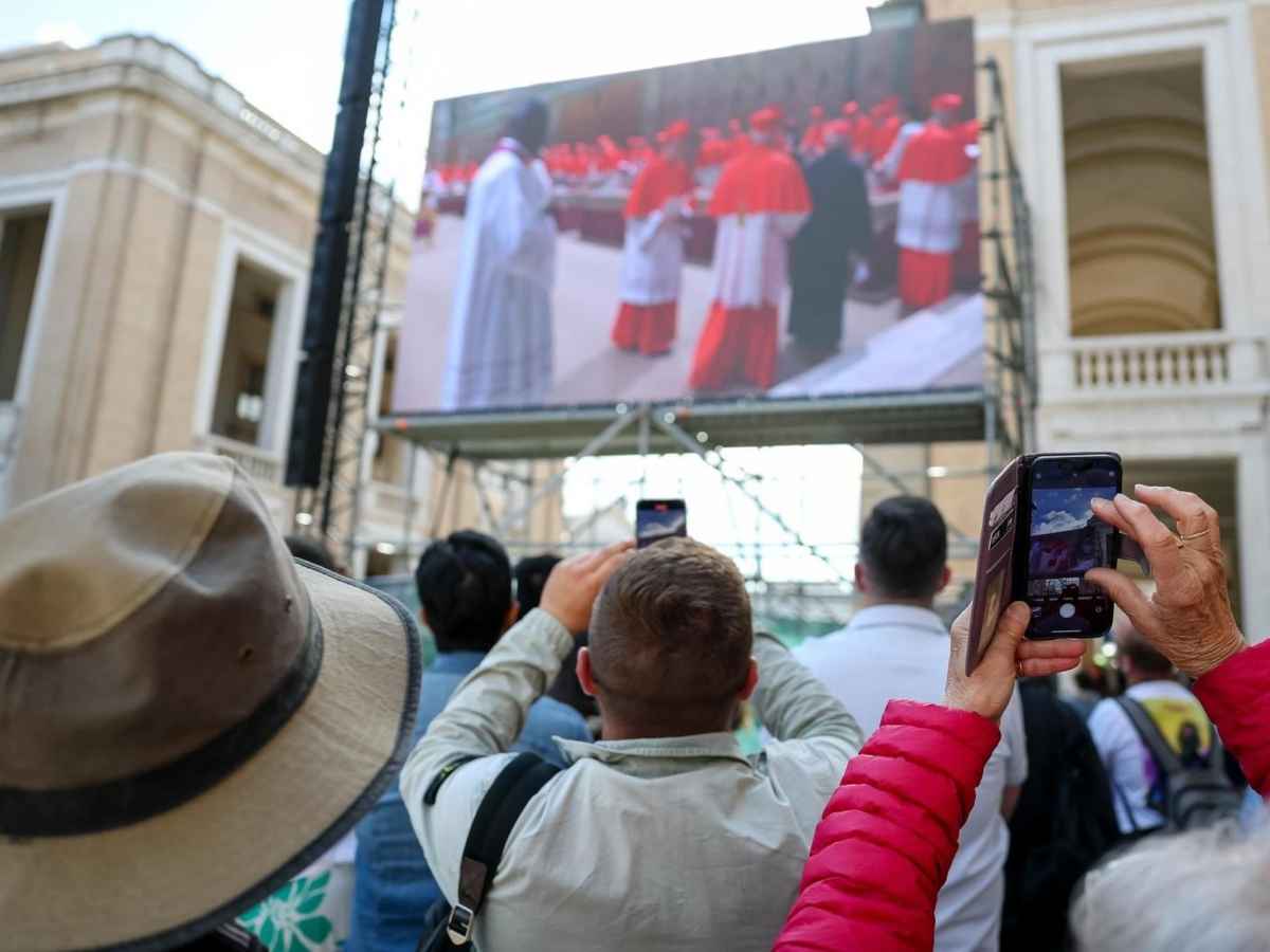 Fedeli piazza San Pietro