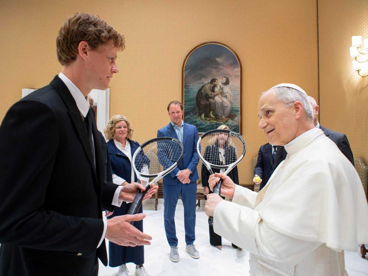 giochiamo a tennis la risposta esilarante di papa leone xiv a jannik sinner in vaticano da Notizie.com giochiamo a tennis la risposta esilarante di papa leone xiv a jannik sinner in vaticano