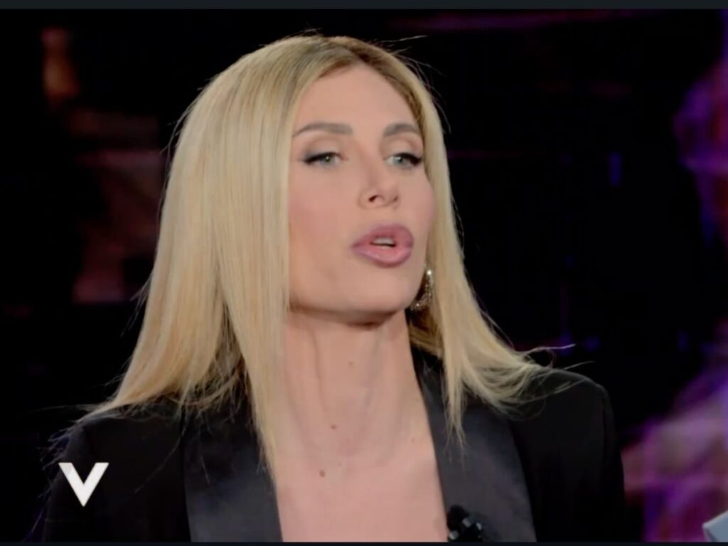 Paola Caruso durante un'intervista a Verissimo con Silvia Toffanin