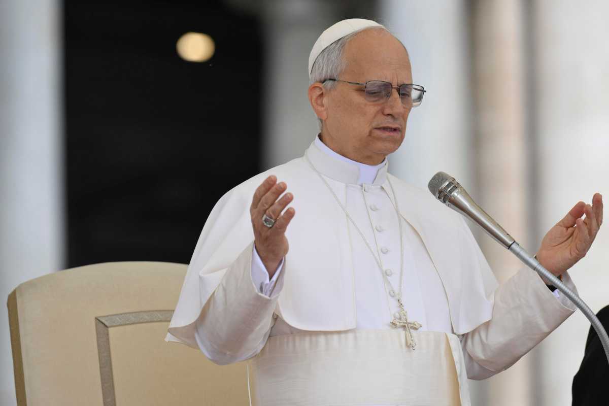 Papa Leone XIV durante l'udienza in piazza San Pietro