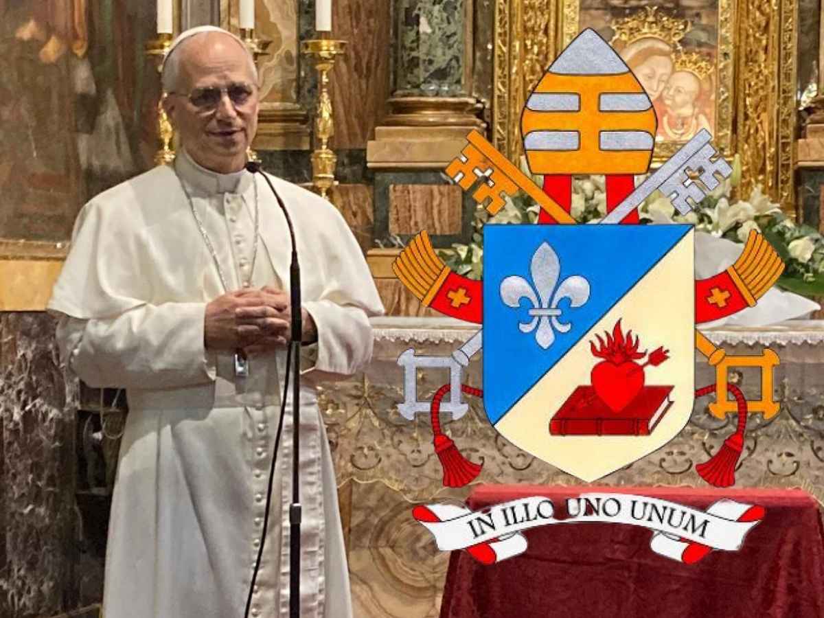 Papa Leone XIV: la scelta del nome, il simbolo e il motto. Quali sono e perché sullo stemma c’è un cuore trafitto Papa Leone XIV: la scelta del nome, il simbolo e il motto. Quali sono e perché sullo stemma c’è un cuore trafitto