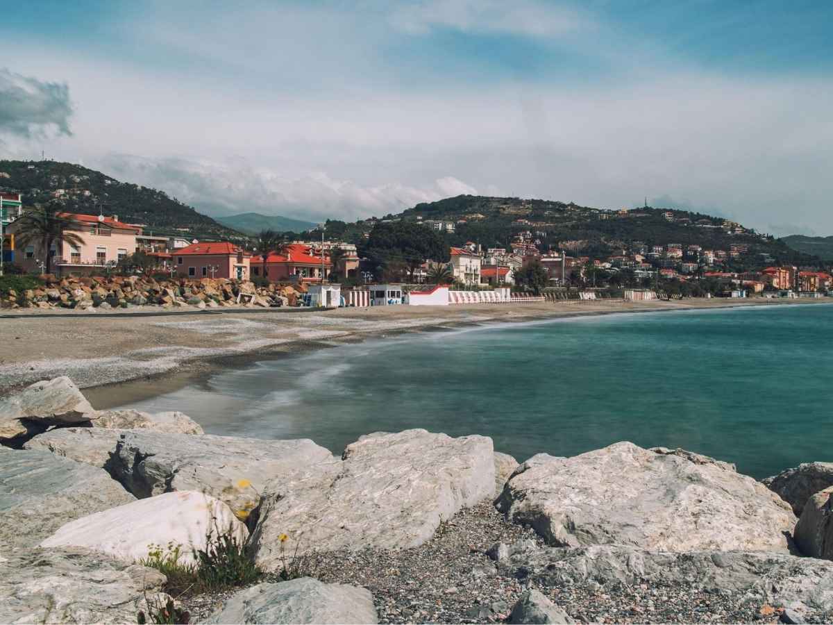 Quali sono le più belle spiagge d’Italia: guida la classifica delle Bandiere Blu una regione che (forse) non ti aspetti Quali sono le più belle spiagge d’Italia: guida la classifica delle Bandiere Blu una regione che (forse) non ti aspetti