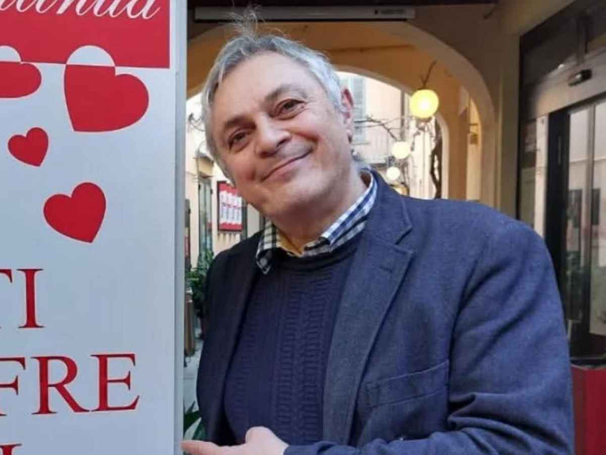 Chi era Davide Gorla, negoziante ucciso a coltellate in pieno centro: svolta nella notte, la vittima conosceva il killer Chi era Davide Gorla, negoziante ucciso a coltellate in pieno centro: svolta nella notte, la vittima conosceva il killer