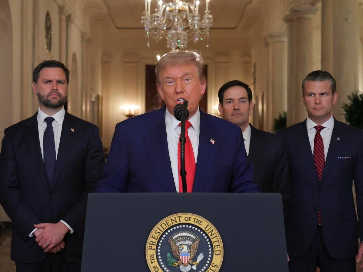 L’attacco degli Usa all’Iran con i bombardieri B2 e le bombe GBU: le tre fasi dell’operazione. Tajani: “Ora de escalation e trattative con l’Iran” L’attacco degli Usa all’Iran con i bombardieri B2 e le bombe GBU: le tre fasi dell’operazione. Tajani: “Ora de escalation e trattative con l’Iran”