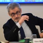 Gianni Alemanno in un incontro pubblico prima di essere arrestato