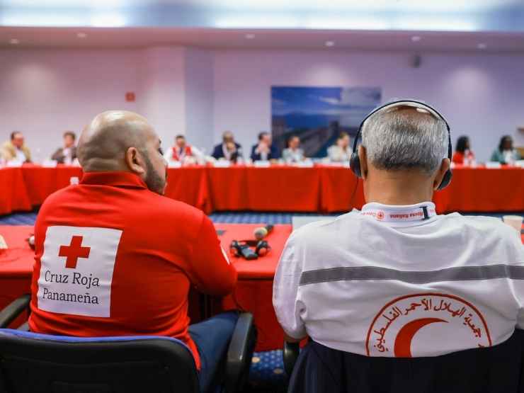 La Croce Rossa e la Mezzaluna Rossa a Gaza
