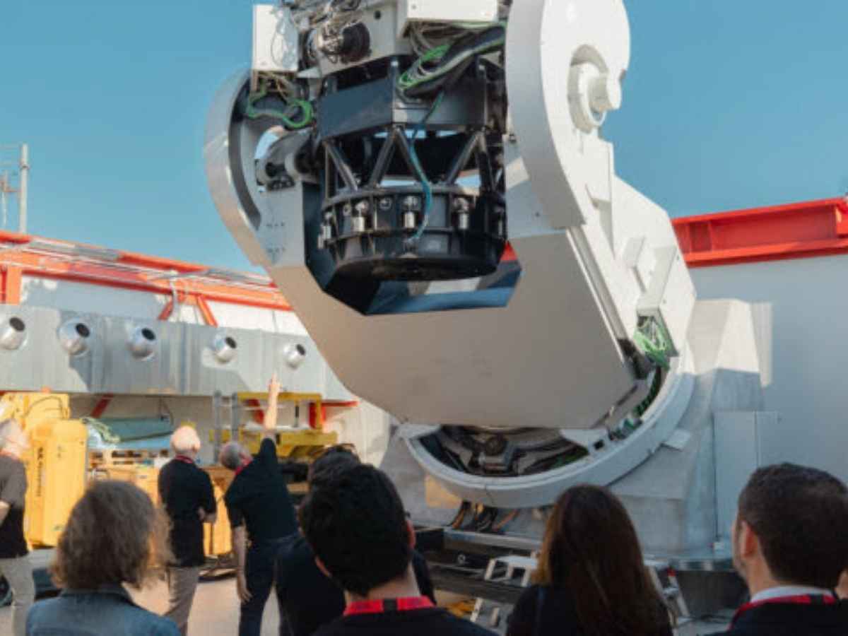 cos è flyeye il cacciatore italiano di asteroidi e comete funziona come l occhio di una mosca