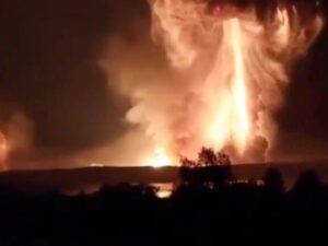 Un'immagine dai social dell'attacco Usa in Iran