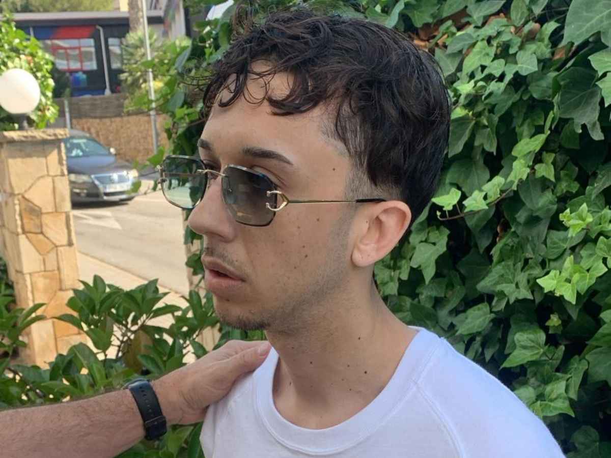 Andrea Cavallari, condannato per la strage di Corinaldo, è tornato in Italia