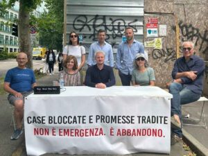 Alcuni componenti del Comitato Famiglie Sospese