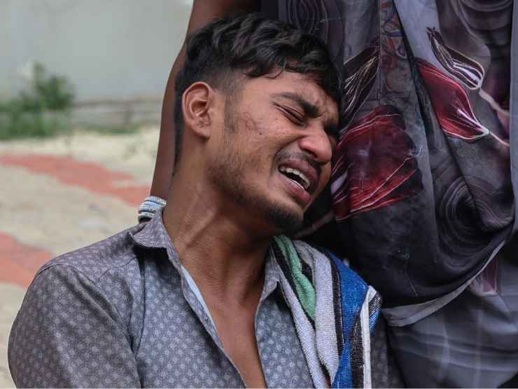 Disastro Air India, uno dei familiari delle vittime della tragedia che piange
