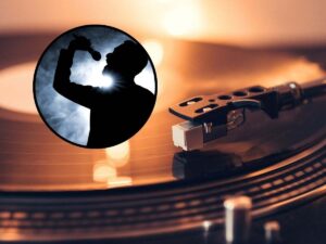 sfondo disco in vinile e tondo con cantante