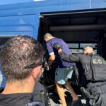 Francis Kaufmann in partenza dalla Grecia, è accusato di aver ucciso compagna e figlia a Villa Pamphili a Roma