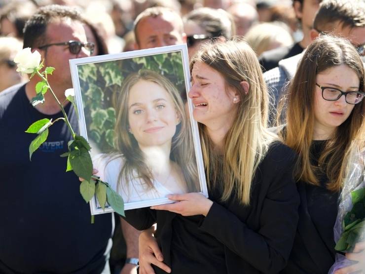 Funerali di Ilaria Sula, parenti disperati