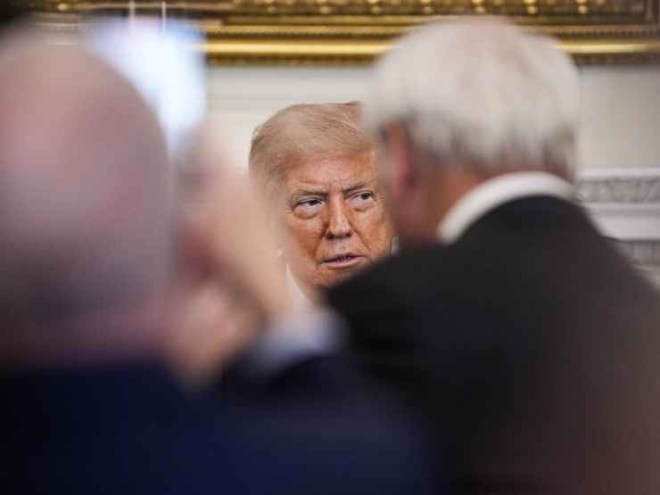 Il presidente degli Stati Uniti Donald Trump durante un incontro pubblico