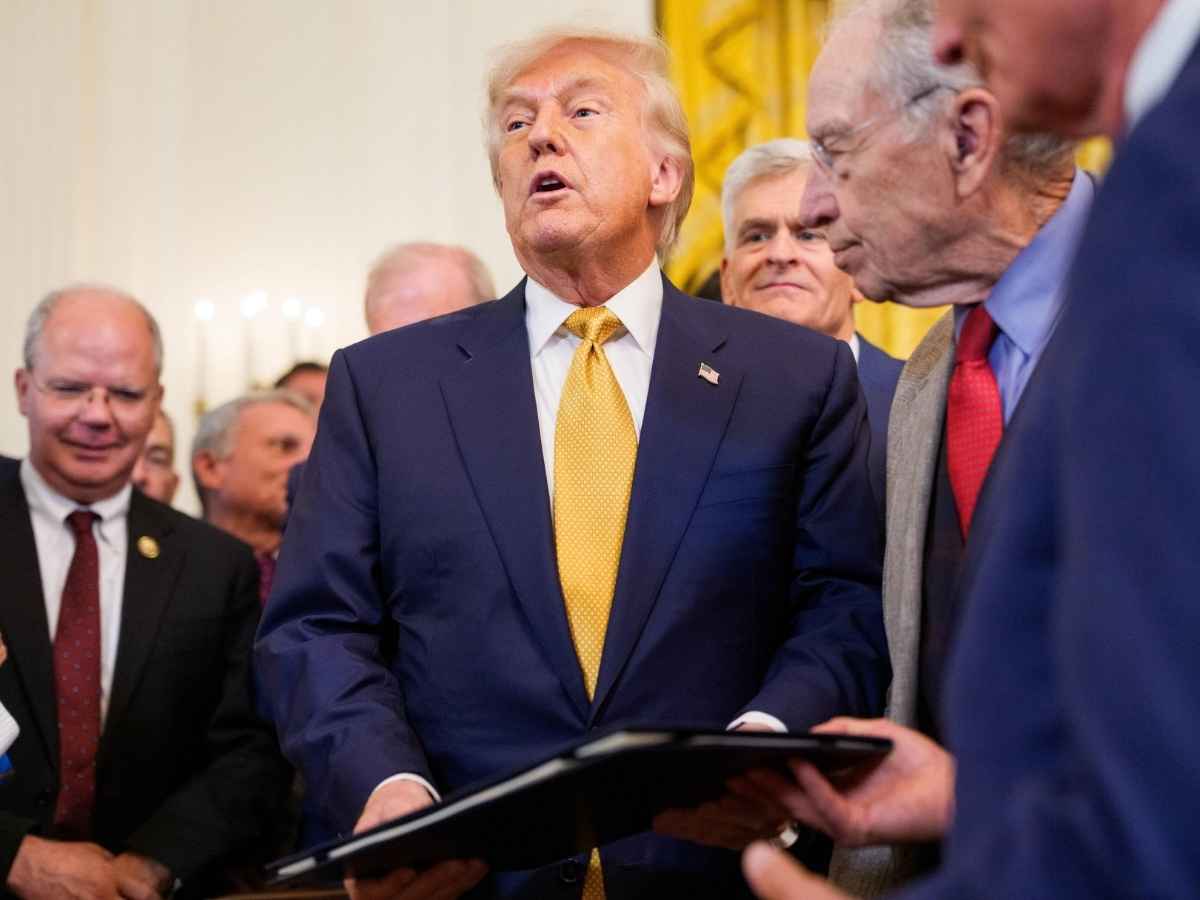 Donald Trump è affetto da insufficienza venosa cronica, l’annuncio della Casa Bianca: di cosa si tratta e quanto è grave