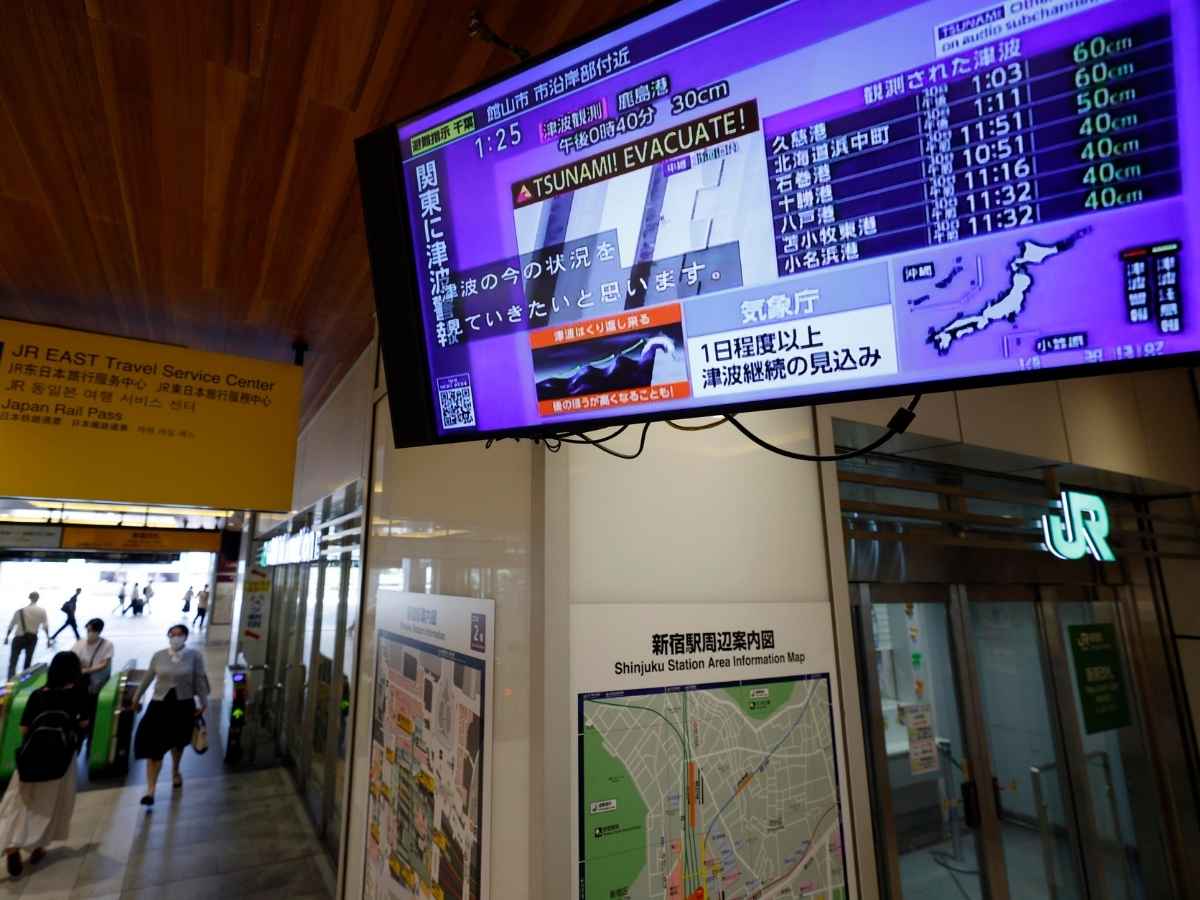 Terremoto in Kamchatka e allerta tsunami, l’anello di fuoco torna a colpire. Il vulcanologo: “Qui i sismi più forti a livello planetario” Terremoto in Kamchatka e allerta tsunami, l’anello di fuoco torna a colpire. Il vulcanologo: “Qui i sismi più forti a livello planetario”
