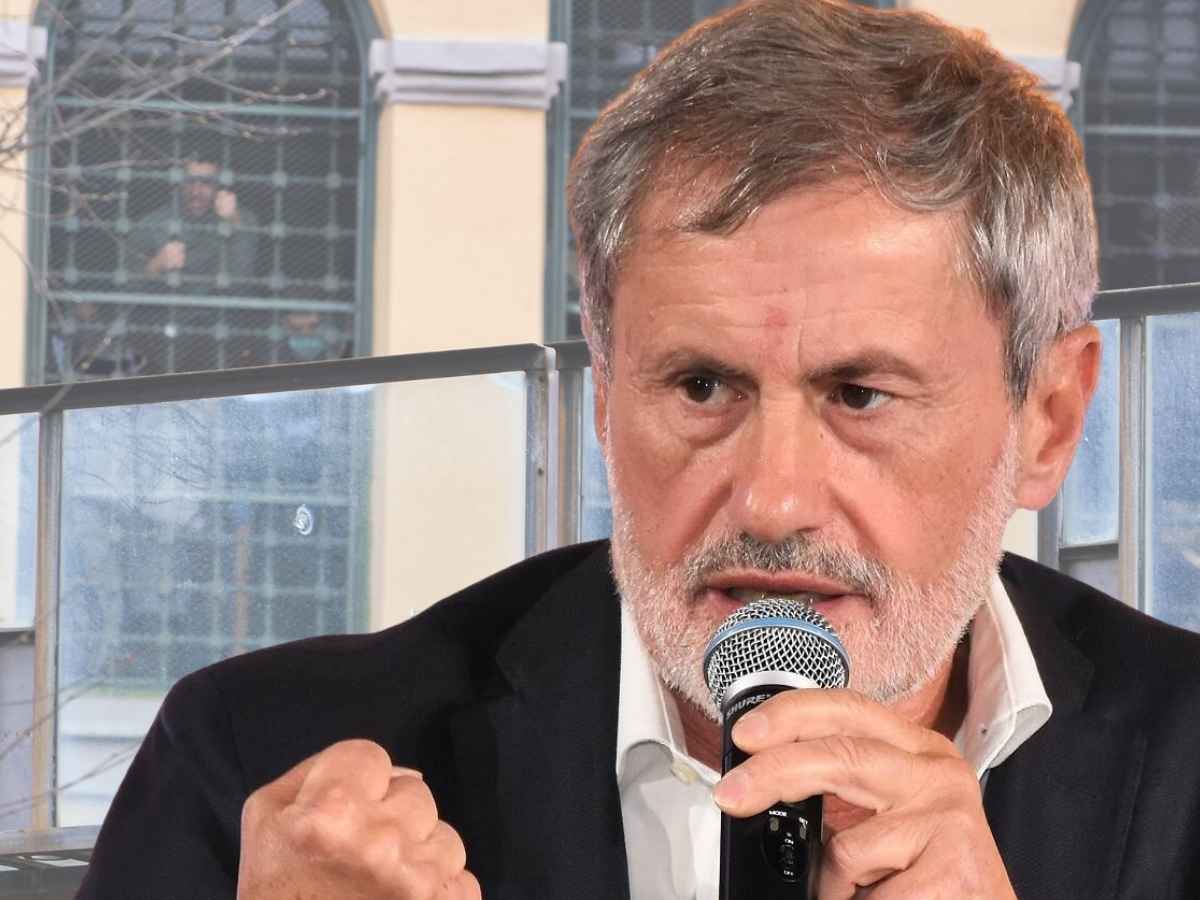 Carceri bollenti, Gianni Alemanno da Rebibbia: “La politica dorme con l’aria condizionata. Qui si muore due volte”