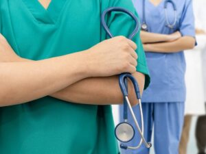 Medici in ospedale durante un turno